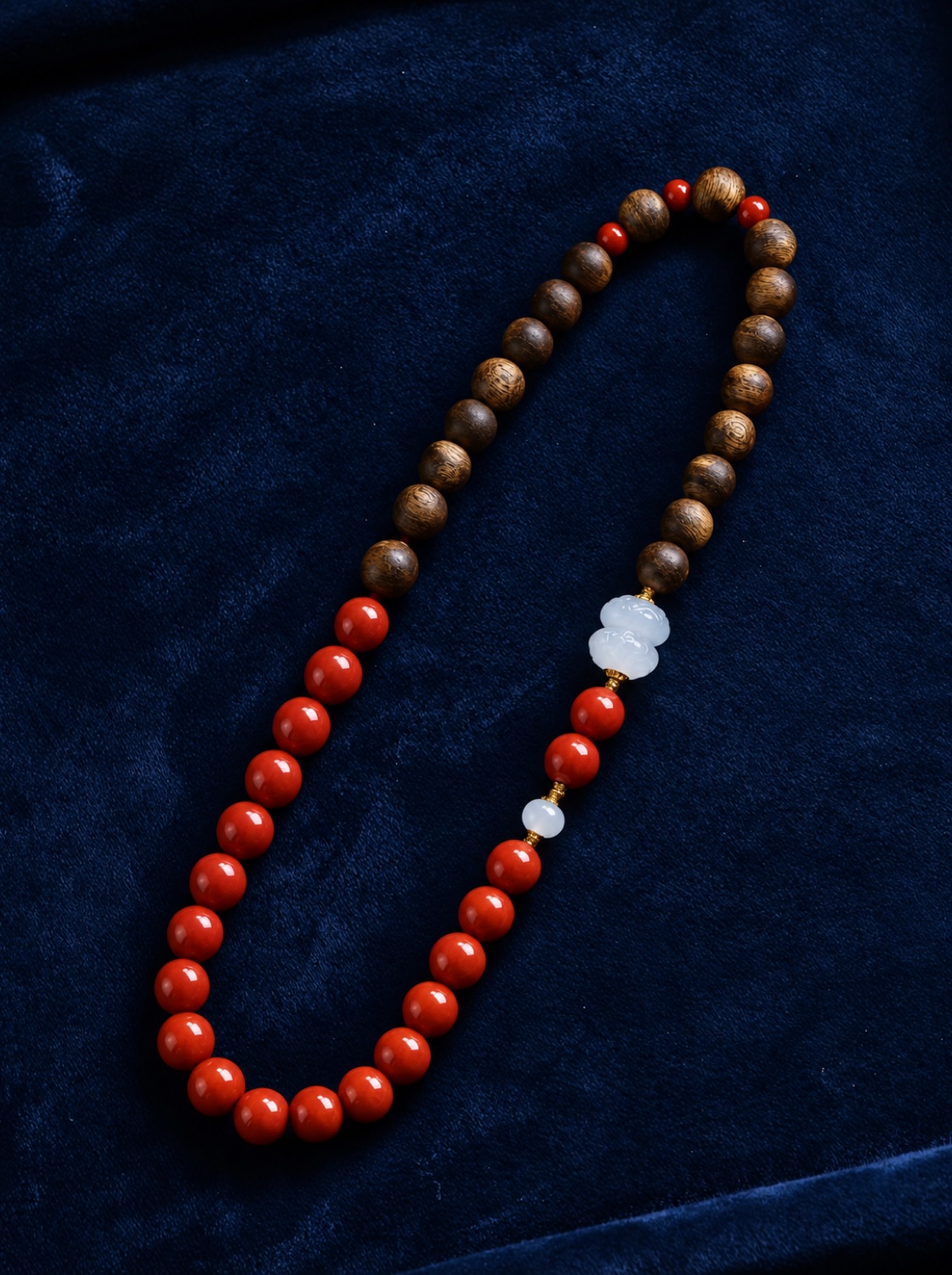 No. 06, Red, wood, one white flower
