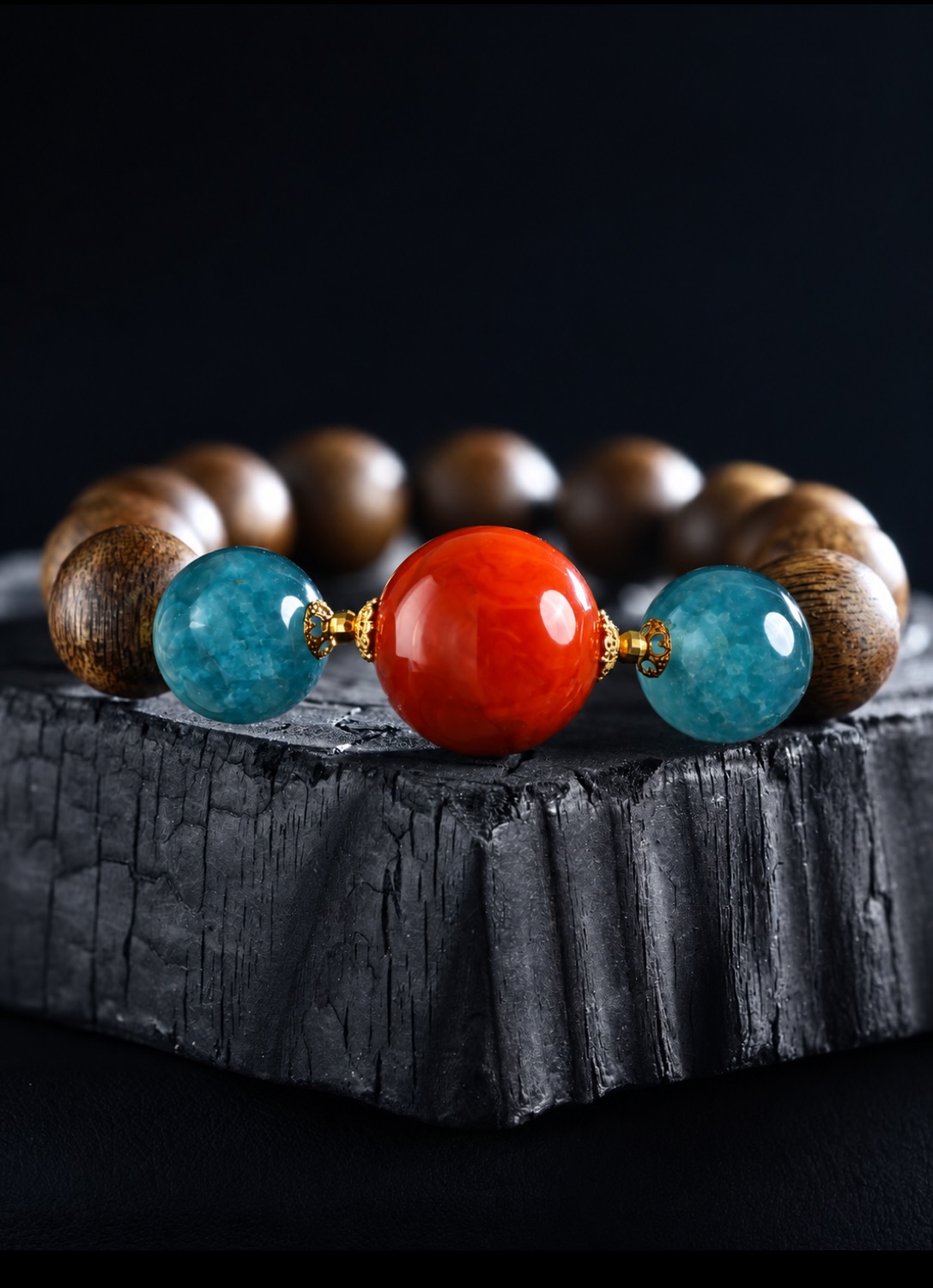 No. 08, Wood, vermilion, deep blue